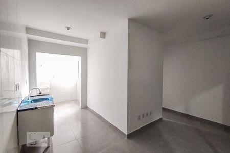 Cozinha de apartamento para alugar com 1 quarto, 30m² em Penha de França, São Paulo