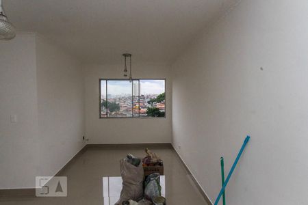 Sala de apartamento para alugar com 2 quartos, 58m² em Vila Ivone, São Paulo