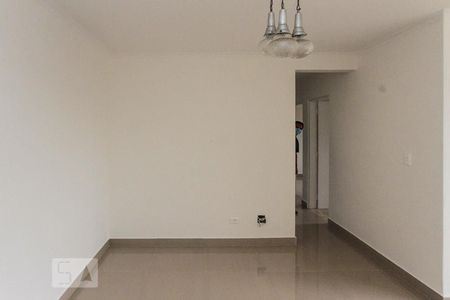 Sala de apartamento para alugar com 2 quartos, 58m² em Vila Ivone, São Paulo