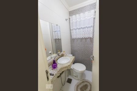 Lavabo de casa de condomínio para alugar com 3 quartos, 128m² em Taquara, Rio de Janeiro