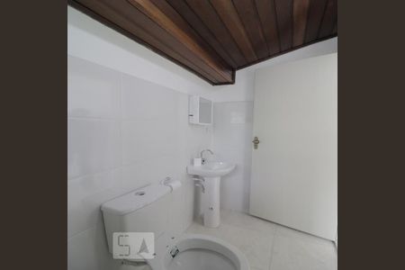 Banheiro de casa para alugar com 1 quarto, 40m² em Penha de França, São Paulo