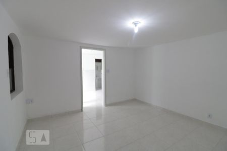 Quarto de casa para alugar com 1 quarto, 40m² em Penha de França, São Paulo