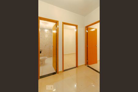 Hall Dormitórios de apartamento para alugar com 2 quartos, 33m² em Penha de França, São Paulo