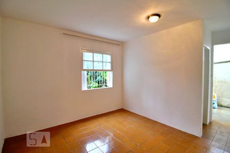 Quarto de casa para alugar com 1 quarto, 30m² em Vila Guiomar, Santo André