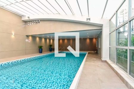 Piscina de apartamento para alugar com 2 quartos, 52m² em Consolação, São Paulo