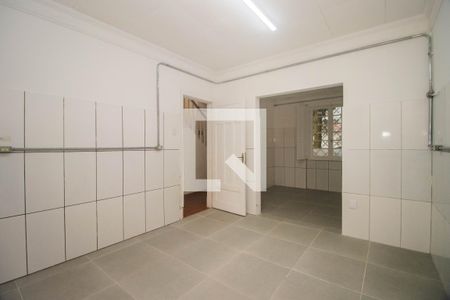 Sala de casa à venda com 3 quartos, 200m² em Floresta, Porto Alegre