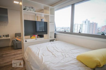 Quarto de kitnet/studio para alugar com 1 quarto, 28m² em Rebouças, Curitiba