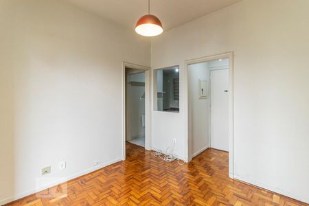 Sala de apartamento para alugar com 1 quarto, 50m² em Bela Vista, São Paulo