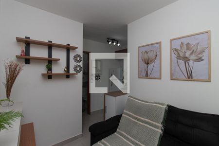 Sala de kitnet/studio para alugar com 1 quarto, 30m² em Vila Mazzei, São Paulo