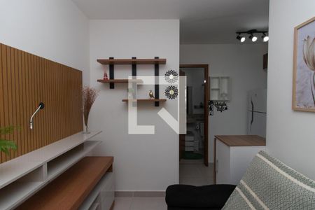 Sala de kitnet/studio para alugar com 1 quarto, 30m² em Vila Mazzei, São Paulo