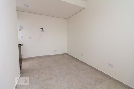 Quarto de kitnet/studio para alugar com 1 quarto, 15m² em Jardim Peri Peri, São Paulo