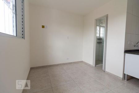 Quarto/cozinha de kitnet/studio para alugar com 1 quarto, 15m² em Jardim Peri Peri, São Paulo