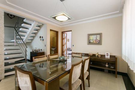 Sala de Jantar de casa à venda com 4 quartos, 180m² em Vila Carrao, São Paulo
