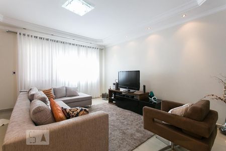 Sala de Estar de casa à venda com 4 quartos, 180m² em Vila Carrao, São Paulo