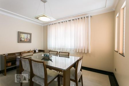 Sala de Jantar de casa à venda com 4 quartos, 180m² em Vila Carrao, São Paulo