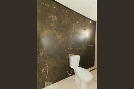 Casa de condomínio à venda com 140m², 3 quartos e 2 vagas Casa de condomínio à venda com 140m², 3 quartos e 2 vagasBanheiro