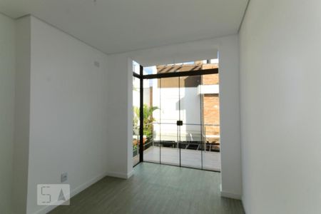Casa de condomínio à venda com 140m², 3 quartos e 2 vagas Casa de condomínio à venda com 140m², 3 quartos e 2 vagasQuarto 2
