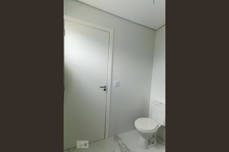 Casa de condomínio à venda com 140m², 3 quartos e 2 vagas Casa de condomínio à venda com 140m², 3 quartos e 2 vagasBanheiro da suíte