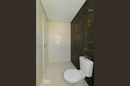 Casa de condomínio à venda com 140m², 3 quartos e 2 vagas Casa de condomínio à venda com 140m², 3 quartos e 2 vagasBanheiro