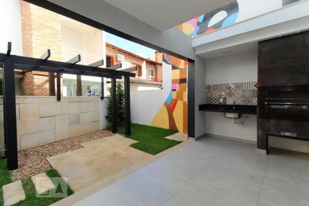 Casa de condomínio à venda com 140m², 3 quartos e 2 vagas Casa de condomínio à venda com 140m², 3 quartos e 2 vagasVaranda