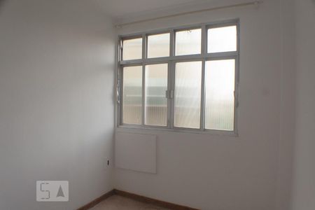 Quarto 2 de apartamento para alugar com 3 quartos, 56m² em Centro, Nova Iguaçu