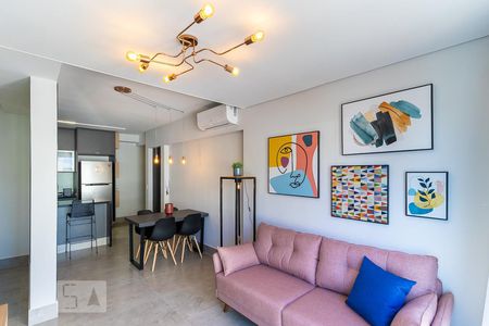 Sala de apartamento para alugar com 1 quarto, 47m² em Centro, Campinas