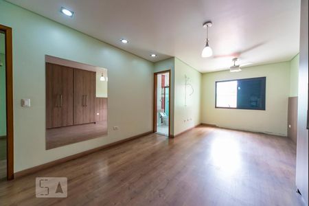 Quarto 1 de casa para alugar com 3 quartos, 300m² em Silveira, Santo André