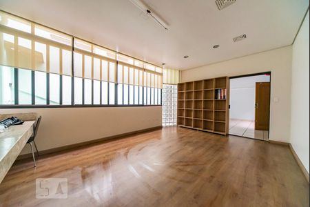 Sala de TV de casa para alugar com 3 quartos, 300m² em Silveira, Santo André