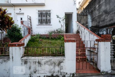Casa para alugar com 90m², 1 quarto e sem vaga Casa para alugar com 90m², 1 quarto e sem vagaFachada