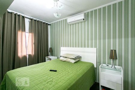 Quarto 1 de casa para alugar com 3 quartos, 155m² em Jardim Textil, São Paulo