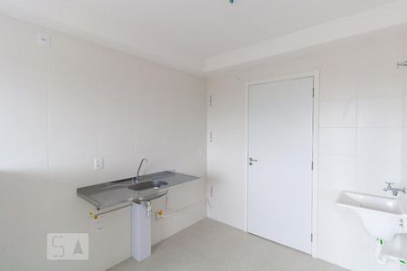 Cozinha de apartamento à venda com 2 quartos, 32m² em Jardim Planalto, São Paulo