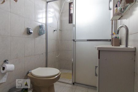 Banheiro de casa à venda com 3 quartos, 180m² em Vila Santa Virginia, São Paulo