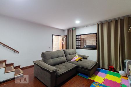 Sala de casa à venda com 3 quartos, 180m² em Vila Santa Virginia, São Paulo