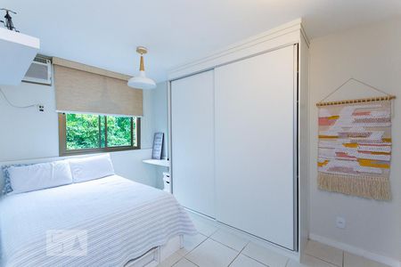 Suite de apartamento para alugar com 2 quartos, 60m² em Badu, Niterói