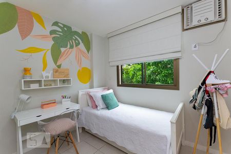 Quarto 1 de apartamento para alugar com 2 quartos, 60m² em Badu, Niterói