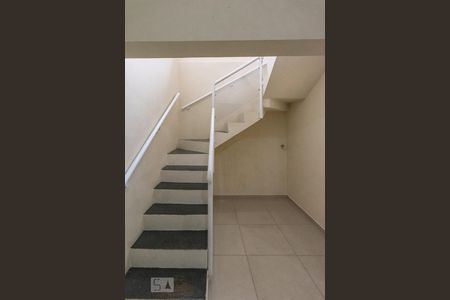 Escada de casa à venda com 3 quartos, 100m² em Parque dos Cisnes, Campinas