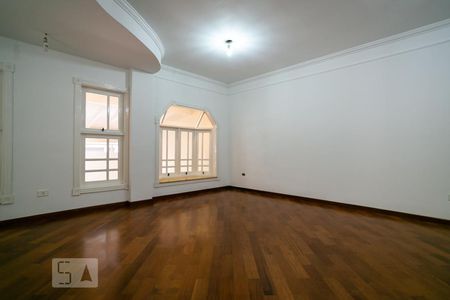 Casa à venda com 296m², 3 quartos e 2 vagasSala de estar