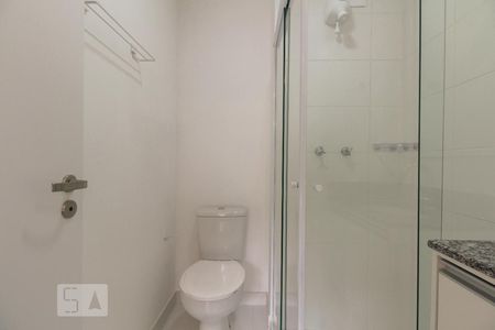 Banheiro de kitnet/studio para alugar com 1 quarto, 20m² em Brás, São Paulo