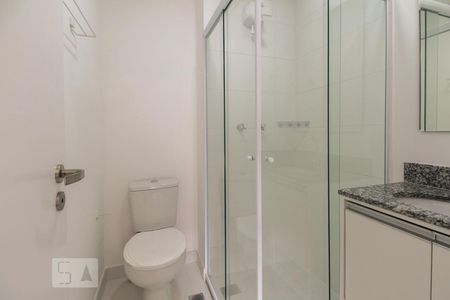 Banheiro de kitnet/studio para alugar com 1 quarto, 20m² em Brás, São Paulo