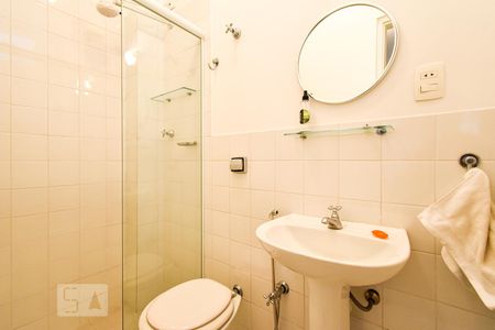 Suíte 1 - Banheiro de apartamento para alugar com 4 quartos, 230m² em Higienópolis, São Paulo