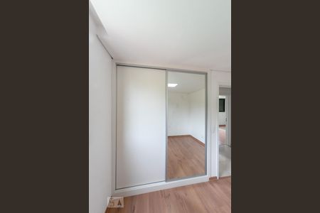 Quarto 1 de apartamento para alugar com 3 quartos, 75m² em Buritis, Belo Horizonte