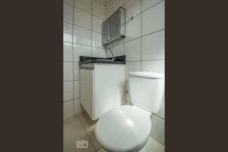 Banheiro de apartamento para alugar com 1 quarto, 27m² em Barão Geraldo, Campinas