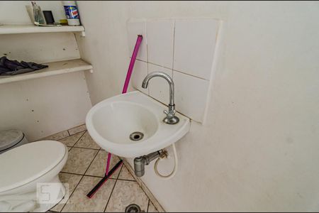 Lavabo de casa para alugar com 3 quartos, 150m² em Sumaré, São Paulo