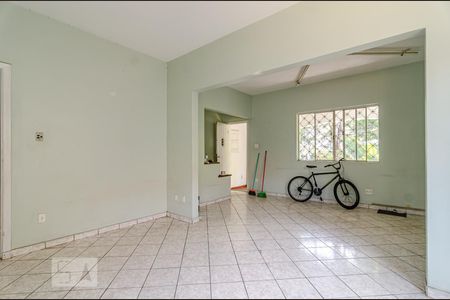 Sala de casa para alugar com 3 quartos, 150m² em Sumaré, São Paulo