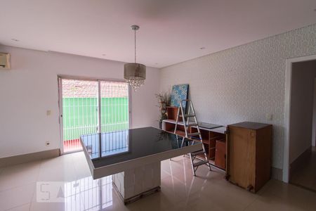 Sala de casa para alugar com 3 quartos, 190m² em Campestre, Santo André