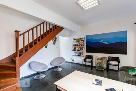 1o. Andar - Sala de casa para alugar com 4 quartos, 196m² em Cambuci, São Paulo