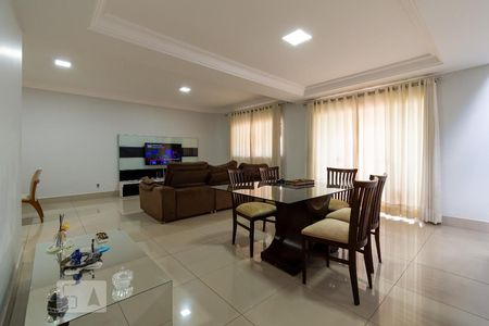 Sala De Visita de casa para alugar com 4 quartos, 298m² em Residencial Porto Seguro, Goiânia