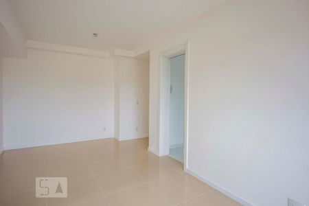 Sala  de apartamento à venda com 2 quartos, 67m² em Jardim Carvalho, Porto Alegre