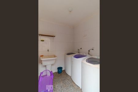 Apartamento para alugar com 30m², 1 quarto e sem vaga Apartamento para alugar com 30m², 1 quarto e sem vagaÁrea comum - Lavanderia