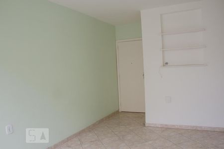 Sala de apartamento para alugar com 2 quartos, 67m² em Todos Os Santos, Rio de Janeiro